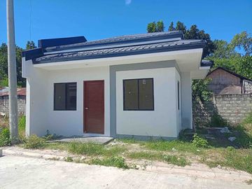 Sunny Plains Mansilingan Cara Model