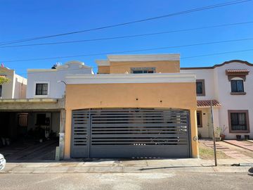 Amplia casa en venta en Villa Bonita Residencial Hermosillo, Sonora.