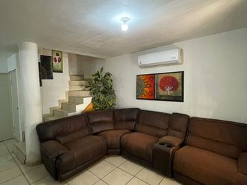 Amplia casa en venta en Villa Bonita Residencial Hermosillo, Sonora.