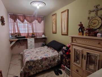 Casa Vista Bella. Amplia. Buena Zona 4 recamaras, terraza, 3 baños