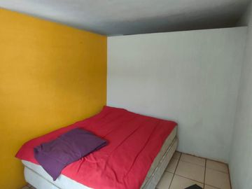 Casa Vista Bella. Amplia. Buena Zona 4 recamaras, terraza, 3 baños