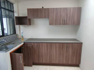 Casa Vista Bella. Amplia. Buena Zona 4 recamaras, terraza, 3 baños