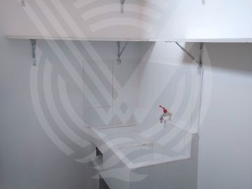 SE VENDE EDIFICIO EN ZONA EXCLUSIVA DE CAMINOS DEL INCA