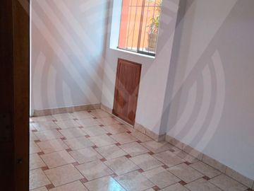 SE VENDE EDIFICIO EN ZONA EXCLUSIVA DE CAMINOS DEL INCA