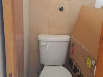 VENTA HERMOSA CASA EN NAYON EN CONJUNTO RESIDENCIAL CON TERRENO PARA OTRA CASA