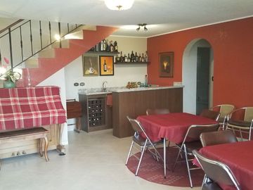 VENTA HERMOSA CASA EN NAYON EN CONJUNTO RESIDENCIAL CON TERRENO PARA OTRA CASA