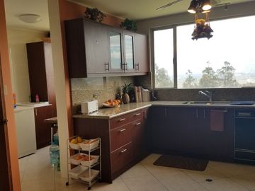 VENTA HERMOSA CASA EN NAYON EN CONJUNTO RESIDENCIAL CON TERRENO PARA OTRA CASA