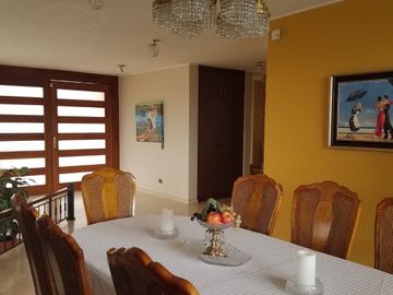 VENTA HERMOSA CASA EN NAYON EN CONJUNTO RESIDENCIAL CON TERRENO PARA OTRA CASA