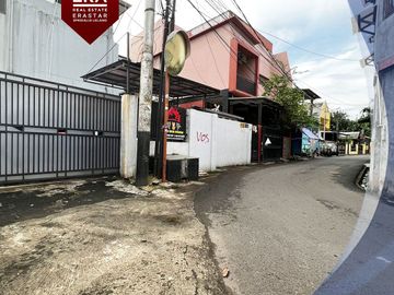 Rumah 3 Lantai di Jl. Madrasah II, Duren Sawit, Jakarta Timur