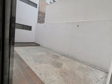 VENTA DE CASA CON 4 HABITACIONES Y ROOF GARDEN EN VILLAMAGNA SLP