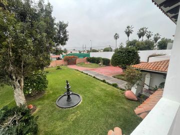 VENTA DE CASA EN ZONA EXCLUSIVA EN LA URB ENCANTADA DE VILLA CHORRILLOS