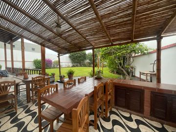 VENTA DE CASA EN ZONA EXCLUSIVA EN LA URB ENCANTADA DE VILLA CHORRILLOS