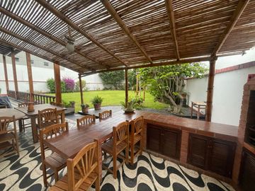 VENTA DE CASA EN ZONA EXCLUSIVA EN LA URB ENCANTADA DE VILLA CHORRILLOS