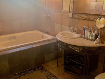 Venta de casa en fraccionamiento Misión del Campanario Aguascalientes
