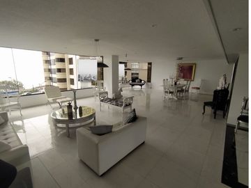 DEPARTAMENTO CON VISTA AL MAR EN MIRAFLORES