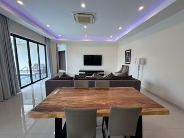 Modern Pool Villa At Mabprachan - Pattaya
