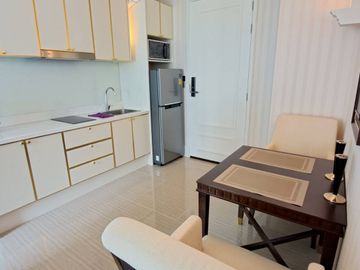 Condo by the Sea with a Private Beach!!! Foreign Name! For Sale: Grand Florida Beachfront Condo, Pattaya – Najomtien, Sattahip, Chonburi