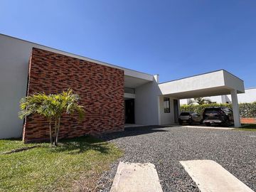 VENTA CASA CAMPESTRE EN CERRITOS PEREIRA