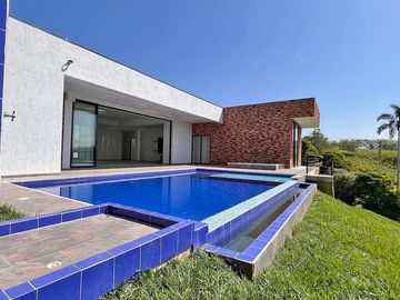 VENTA CASA CAMPESTRE EN CERRITOS PEREIRA
