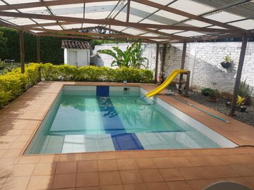 SE VENDE  HERMOSA CASA CAMPESTRE EN ZANJÓN DE PIEDRA, ANDALUCIA (VALLE)