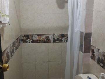 SE VENDE  HERMOSA CASA CAMPESTRE EN ZANJÓN DE PIEDRA, ANDALUCIA (VALLE)