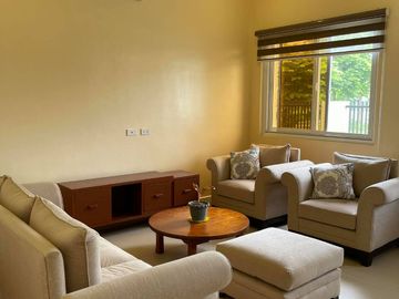 4 BEDROOMS BUNGALOW HOUSE AND LOT WITH POOL FOR SALE IN CONCEPCION TARLAC NEAR CLARK