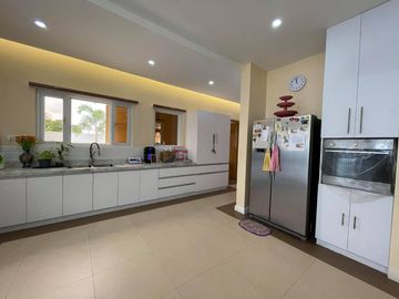 4 BEDROOMS BUNGALOW HOUSE AND LOT WITH POOL FOR SALE IN CONCEPCION TARLAC NEAR CLARK