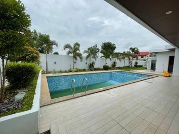 4 BEDROOMS BUNGALOW HOUSE AND LOT WITH POOL FOR SALE IN CONCEPCION TARLAC NEAR CLARK