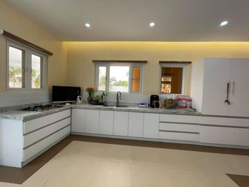 4 BEDROOMS BUNGALOW HOUSE AND LOT WITH POOL FOR SALE IN CONCEPCION TARLAC NEAR CLARK