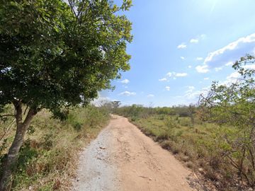 Terreno de 132,970 m2 sobre periférico, en venta Valladolid.