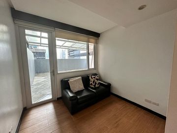 2 Bedroom Unit with Garden in BGC for SALE