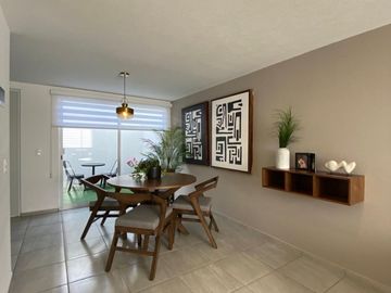 CASA EN VENTA EN CALIMAYA DENTRO DEL FRACCIONAMIENTO HACIENDA DE LAS FUENTES.