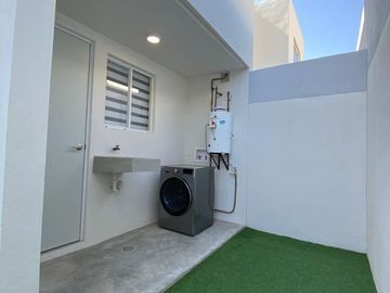 CASA EN VENTA EN CALIMAYA DENTRO DEL FRACCIONAMIENTO HACIENDA DE LAS FUENTES.