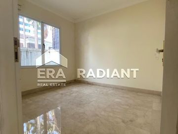 Rumah Dijual di Kebon Jeruk, Komplek Casa Goya Residence