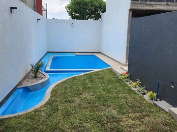 Casa en venta con alberca en Ahuatepec, Cuernavaca Morelos