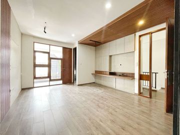Rumah Modern Dijual Murah di Discovery Fiore Bintaro 11028-GB 0811189----