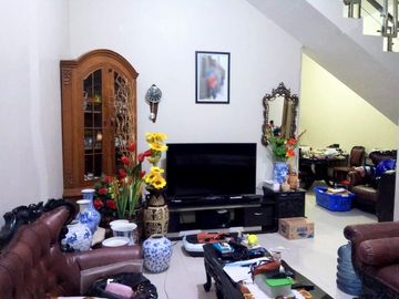 Rumah 2 Lantai Luas 210 di Kalpataru Sukarno Hatta Suhat Malang