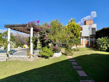 Casa en Venta con Alberca Tenextepec, Atlixco, Puebla