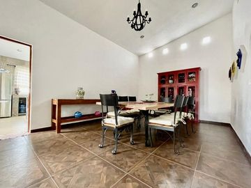 Casa en Venta con Alberca Tenextepec, Atlixco, Puebla