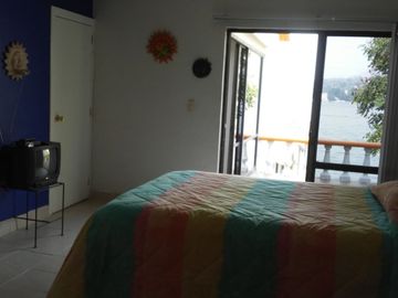Casa en VENTA en el Lago de Tequesquitengo, Jojutla, Morelos.