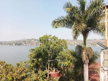 Casa en VENTA en el Lago de Tequesquitengo, Jojutla, Morelos.