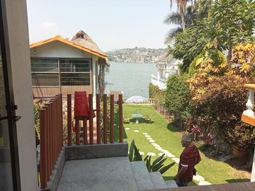 Casa en VENTA en el Lago de Tequesquitengo, Jojutla, Morelos.