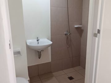 FOREIGN OWNED Studio Type Unit near España Blvd For Re Sale in Orwell Heights by Vista Residences Recto,Quiapo Manila