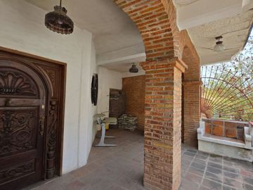 VENDO CASA PUERTO VALLARTA, COL. CENTRO