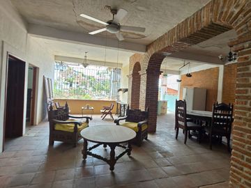 VENDO CASA PUERTO VALLARTA, COL. CENTRO