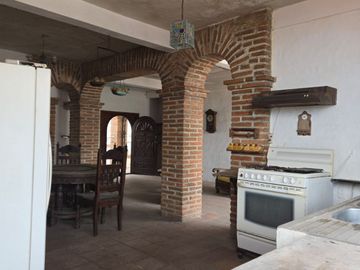 VENDO CASA PUERTO VALLARTA, COL. CENTRO