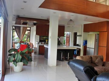 SPLENDID HOUSE FOR SALE IN TOWN AND COUNTRY ESTATES ANTIPOLO