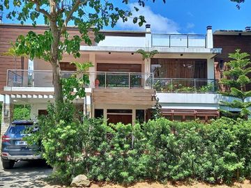 SPLENDID HOUSE FOR SALE IN TOWN AND COUNTRY ESTATES ANTIPOLO