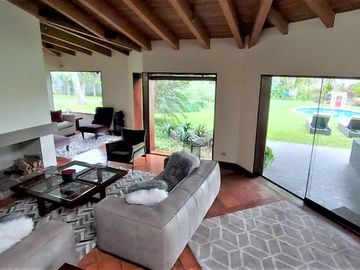 Hermosa Residencia en La Pradera - La Molina - Cerca del Country Club Rinconada