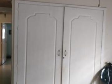 CASA PARA COMERCIO O VIVIENDA BIFAMILIAR DE UNA PLANTA MAS ANEXOS DE DOS PLANTAS.